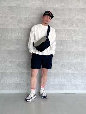 「アイテム（メッセンジャーバッグ、グレー系）」を使った、Manhattan Portage Staffさん（メンズ・174cm）の夏コーディネート