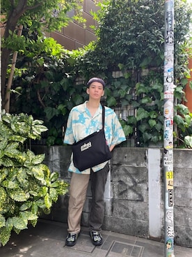 「通学スタイル」｜「アイテム（シャツ/ブラウス）」を使った、Manhattan Portage Staffさん（メンズ・172cm）の夏コーディネート