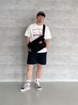 「通学スタイル」｜「アイテム（メッセンジャーバッグ）」を使った、Manhattan Portage Staffさん（メンズ・174cm）の夏コーディネート