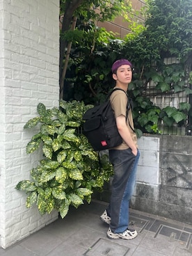 「通学スタイル」｜「アイテム（Tシャツ/カットソー）」を使った、Manhattan Portage Staffさん（メンズ・172cm）の夏コーディネート