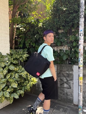 「通学スタイル」｜「アイテム（Tシャツ/カットソー）」を使った、Manhattan Portage Staffさん（メンズ・172cm）の夏コーディネート