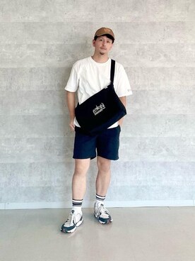 「通学スタイル」｜「アイテム（Tシャツ/カットソー）」を使った、Manhattan Portage Staffさん（メンズ・174cm）の夏コーディネート