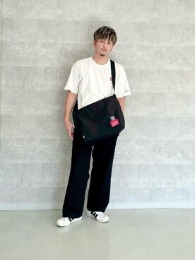 「通学スタイル」｜「アイテム（Tシャツ/カットソー）」を使った、Manhattan Portage Staffさん（メンズ・174cm）の夏コーディネート