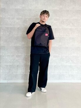 「通学スタイル」｜「アイテム（Tシャツ/カットソー）」を使った、Manhattan Portage Staffさん（メンズ・174cm）の夏コーディネート