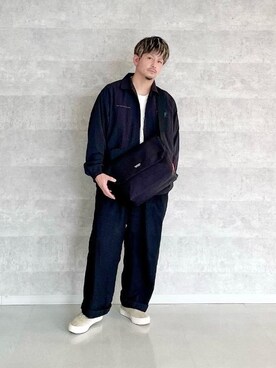 「通学スタイル」｜「アイテム（メッセンジャーバッグ）」を使った、Manhattan Portage Staffさん（メンズ・174cm）の秋コーディネート