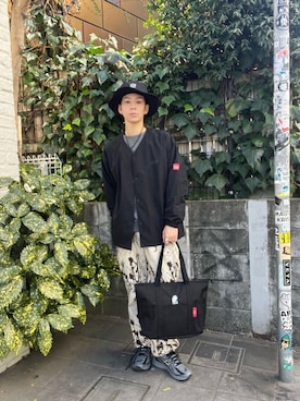 「ハット」｜「アイテム（ナイロンジャケット）」を使った、Manhattan Portage Staffさん（メンズ・172cm）の春コーディネート
