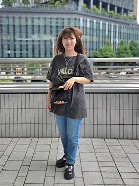 「アイテム（メッセンジャーバッグ）」を使った、Manhattan Portage Staffさん（レディース・148cm）の夏コーディネート