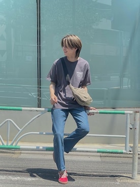 「アイテム（ショルダーバッグ）」を使った、Manhattan Portage Staffさん（メンズ・170cm）の夏コーディネート