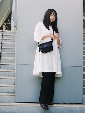「アイテム（メッセンジャーバッグ）」を使った、Manhattan Portage Staffさん（レディース・151cm）の夏コーディネート