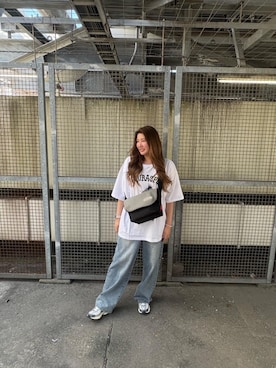 「アイテム（メッセンジャーバッグ）」を使った、Manhattan Portage Staffさん（レディース・171cm）の夏コーディネート