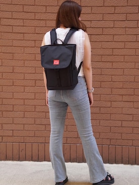「アイテム（バックパック/リュック）」を使った、Manhattan Portage Staffさん（レディース・171cm）の夏コーディネート