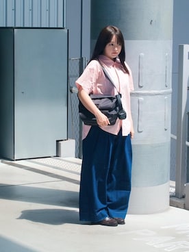 「アイテム（メッセンジャーバッグ）」を使った、Manhattan Portage Staffさん（レディース・151cm）の夏コーディネート