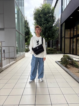 「アイテム（メッセンジャーバッグ）」を使った、Manhattan Portage Staffさん（メンズ・165cm）の秋コーディネート