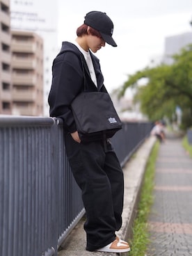 「アイテム（パーカー）」を使った、Manhattan Portage Staffさん（メンズ・160cm）の秋コーディネート