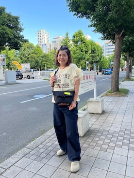 「アイテム（メッセンジャーバッグ）」を使った、Manhattan Portage Staffさん（レディース・160cm）の秋コーディネート