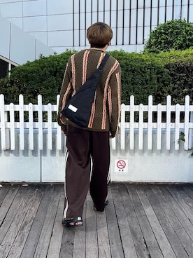 「アイテム（ボディバッグ/ウエストポーチ）」を使った、Manhattan Portage Staffさん（メンズ・167cm）の秋コーディネート