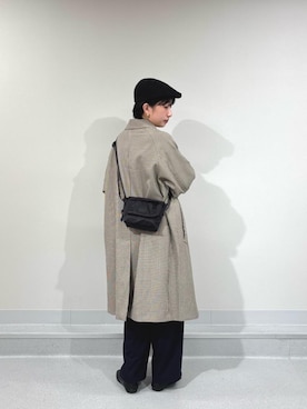 「アイテム（メッセンジャーバッグ）」を使った、Manhattan Portage Staffさん（レディース・162cm）の秋コーディネート