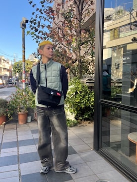 「アイテム（メッセンジャーバッグ）」を使った、Manhattan Portage Staffさん（メンズ・172cm）の冬コーディネート