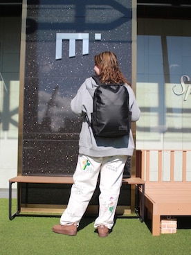「Manhattan Portage（マンハッタンポーテージ）のPacific Vestry Backpack（バックパック/リュック、ブラック系）」を使った、Manhattan Portage Staffさん（メンズ）の春コーディネート