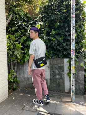 「Manhattan Portage（マンハッタンポーテージ）のShort Sleeve T-Shirts（Tシャツ/カットソー、ホワイト系）」を使った、Manhattan Portage Staffさん（メンズ）の春コーディネート