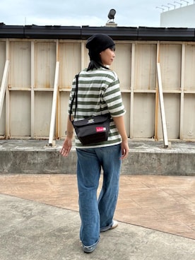 「アイテム（メッセンジャーバッグ）」を使った、Manhattan Portage Staffさん（レディース・162cm）の春コーディネート