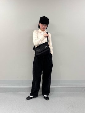 「アイテム（メッセンジャーバッグ）」を使った、Manhattan Portage Staffさん（レディース・162cm）の春コーディネート