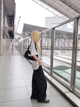 「Manhattan Portage（マンハッタンポーテージ）のYONKERS BAG PADDED POLYESTER POPLIN（ショルダーバッグ、ブラック系）」を使った、Manhattan Portage Staffさん（メンズ）の夏コーディネート