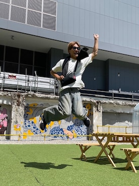 「Manhattan Portage（マンハッタンポーテージ）のS/S Print T-Shirt（Tシャツ/カットソー、ホワイト系）」を使った、Manhattan Portage Staffさん（メンズ）の夏コーディネート