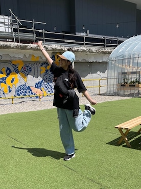 「Manhattan Portage（マンハッタンポーテージ）のAlleycat Waist Bag  -アーレイキャット ウェストバッグ-（ボディバッグ/ウエストポーチ、ブラック系）」を使った、Manhattan Portage Staffさん（メンズ）の夏コーディネート