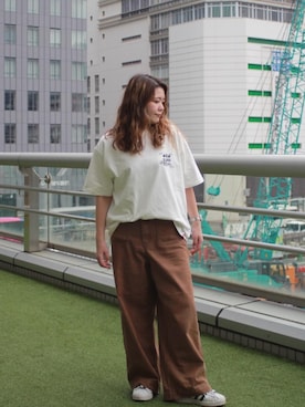 「Manhattan Portage（マンハッタンポーテージ）のS/S PRINT TEE BEN LENOVITZ（Tシャツ/カットソー、ホワイト系）」を使った、Manhattan Portage Staffさん（メンズ）の夏コーディネート