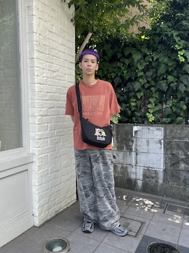 「Manhattan Portage（マンハッタンポーテージ）のPIGMENT S/S TEE（Tシャツ/カットソー、レッド系）」を使った、Manhattan Portage Staffさん（メンズ）の夏コーディネート