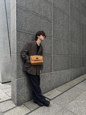 「アイテム（メッセンジャーバッグ、ブラウン系）」を使った、Manhattan Portage Staffさん（メンズ・171cm）の夏コーディネート
