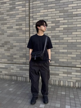 「Manhattan Portage BLACK LABEL（マンハッタンポーテージ　ブラックレーベル）のNYLON MESSENGER BAG (XS) FZP FIDLOCK V-BUCKLE CORDURA BALLISTIC FABRIC（メッセンジャーバッグ、ブラック系）」を使った、Manhattan Portage Staffさん（メンズ）の夏コーディネート