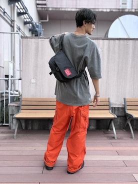 「Manhattan Portage（マンハッタンポーテージ）のアイテム（メッセンジャーバッグ）」を使った、Manhattan Portage Staffさん（メンズ・180cm）の秋コーディネート