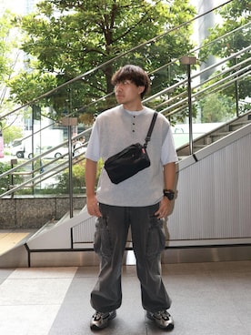 「Manhattan Portage（マンハッタンポーテージ）のCityhall Shoulder Bag Nylon Tussah Quill（ショルダーバッグ、ブラック系）」を使った、Manhattan Portage Staffさん（メンズ）の秋コーディネート