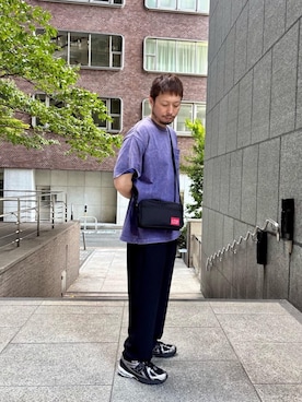 「Manhattan Portage（マンハッタンポーテージ）のJogger Bag（ショルダーバッグ、ブラック系）」を使った、Manhattan Portage Staffさん（メンズ）の秋コーディネート