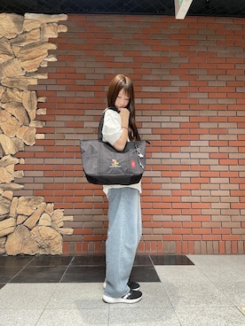 「Manhattan Portage（マンハッタンポーテージ）のTOMPKINS TOTE BAG (MD) / MICKEY / 26（トートバッグ、ブラック系）」を使った、Manhattan Portage Staffさん（メンズ）の秋コーディネート