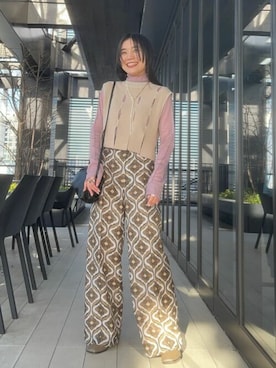 「PUBLIC TOKYO（パブリックトウキョウ）のスリットベストセットワンピース /3WAY（ワンピース、ベージュ系）」を使った、田村紗菜さん（レディース・154cm）の冬コーディネート