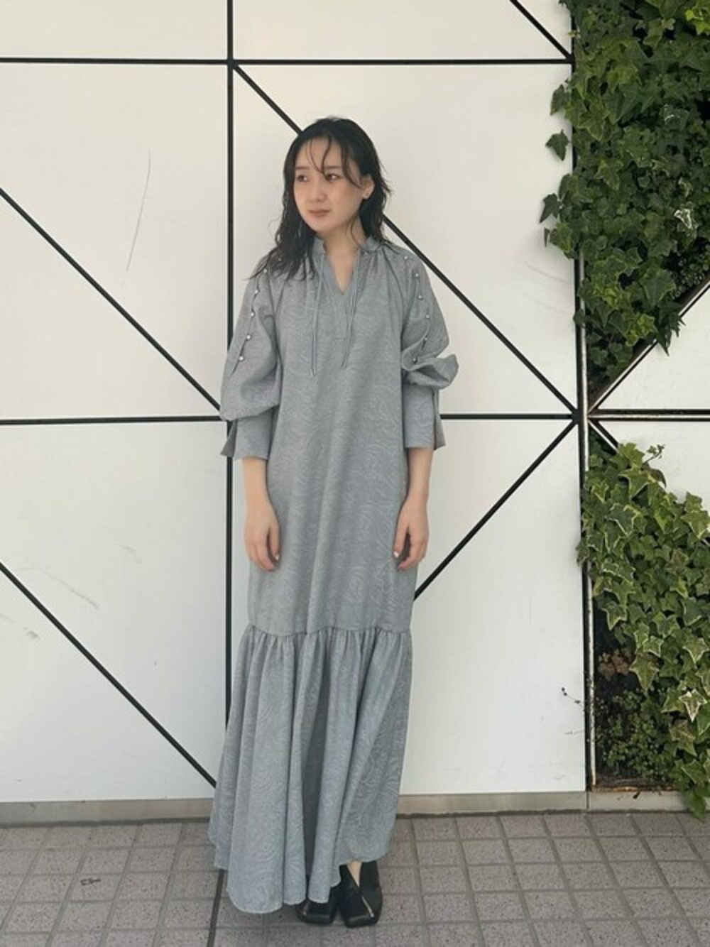 「＃ワンピース、#コーディネート、#新作、#コーデ、#パブリックトウキョウ、#PUBLICTOKYO」｜「PUBLIC TOKYOの【岐阜県産】【オケージョン対応】ジャガードギャザーワンピ（ワンピース、ブルー系）」を使った、ｎａｎａさん（レディース・152cm）の春コーディネートの1枚目の写真