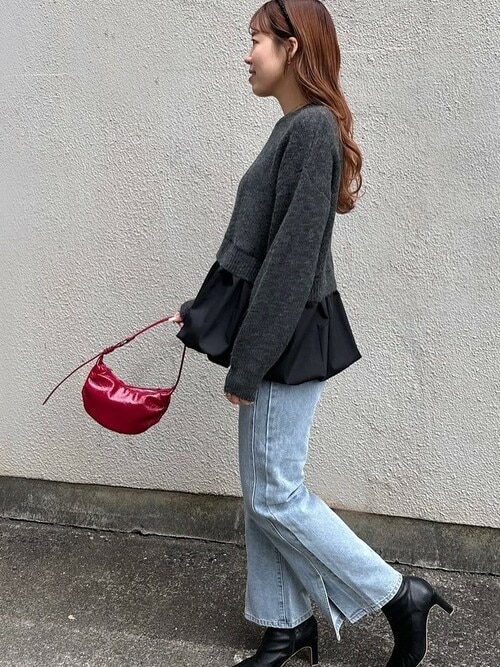 ［美品］プリーツプリーズ 裾バルーンのトップス 黒 フリル付き裾ペプラムバルーントップス