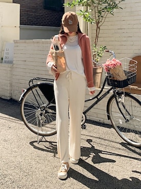 「キャップ女子」｜EVERY NANAさん（レディース・164cm）の秋コーディネート