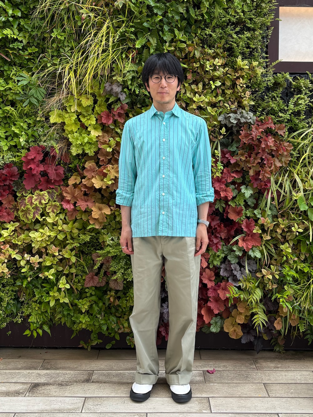 「ボタニカル」｜「Salvatore Piccoloのアイテム（シャツ/ブラウス、ブルー系）」を使った、Daisuke Aさん（メンズ・168cm）の春コーディネートの1枚目の写真