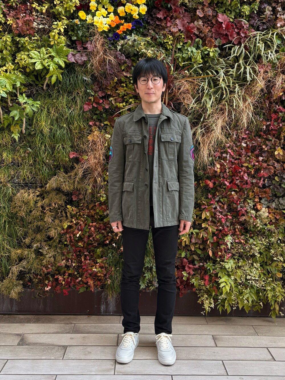「シンプル、ボタニカル」｜「DRIES VAN NOTENの2016AW Wes Wilson（ミリタリージャケット、グリーン系）」を使った、Daisuke Aさん（メンズ・168cm）の春コーディネートの1枚目の写真