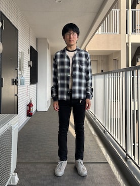 「FRONT 11201のアイテム（シャツ/ブラウス、ブラック系）」を使った、Daisuke Aさん（メンズ・168cm）の春コーディネート