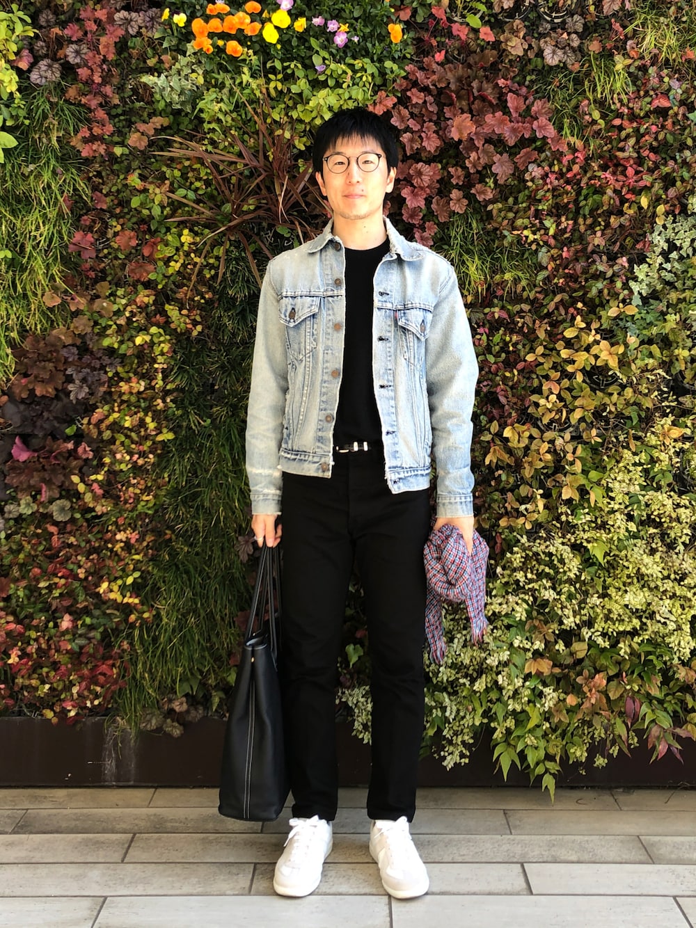「ボタニカル」｜「Levi'sの70505（velvet）（デニムジャケット、ブルー系）」を使った、Daisuke Aさん（メンズ・168cm）の冬コーディネートの1枚目の写真