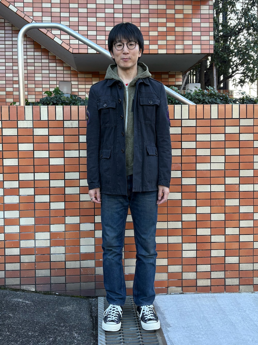 DRIES VAN NOTENのミリタリージャケットを使った人気ファッション