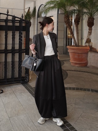 「Marient（マリエント）のカーブシルエットサテンワイドパンツ（その他パンツ）」を使った、MARIKOさん（レディース・168cm）の春コーディネート