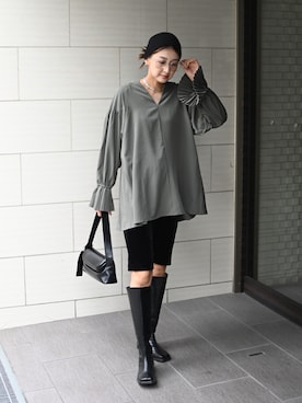 「アイテム（ヘアバンド）」を使った、MARIKOさん（レディース・168cm）の秋コーディネート