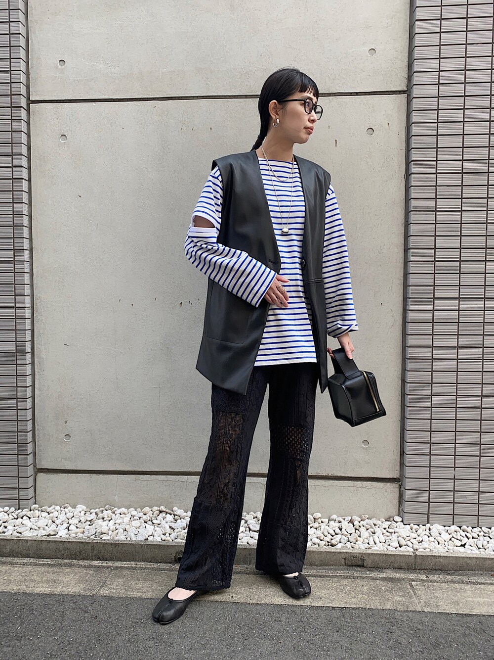 パッチワークレースパンツを使った人気ファッション