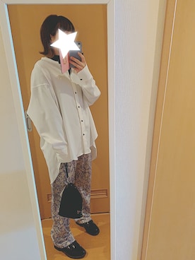 「サテンパンツ」｜「アイテム（ローファー）」を使った、occaさんさん（レディース・161cm）の冬コーディネート